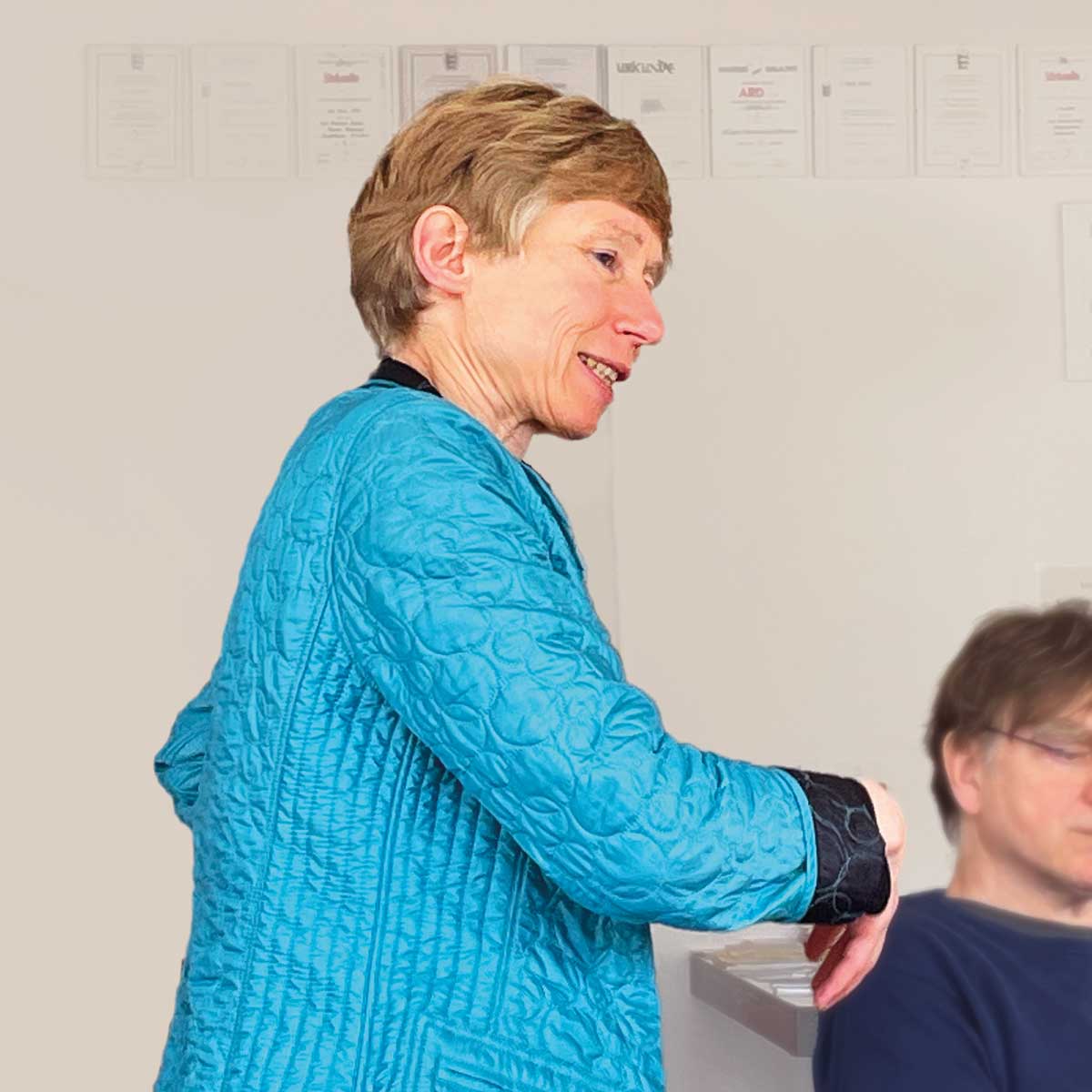 Vortrag mit Prof. Dr. med. Jutta Hübner beim Tanzworkshop in Freiburg